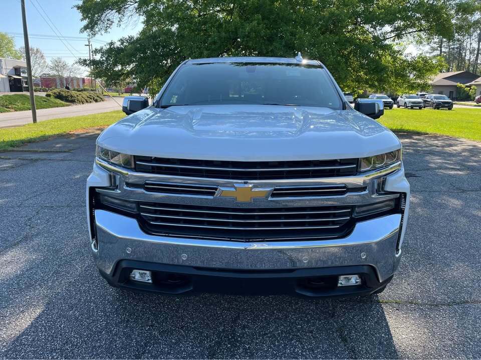 2021 Chevrolet silverado 1500 crew cab LTZ, photo 2 of 11