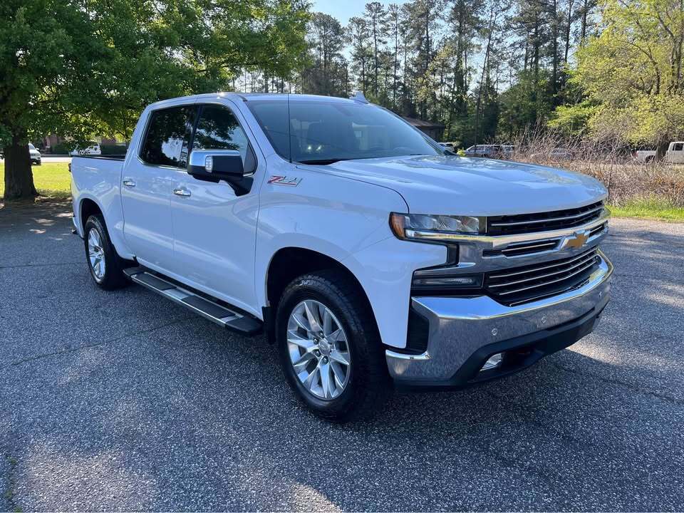 2021 Chevrolet silverado 1500 crew cab LTZ, photo 3 of 11