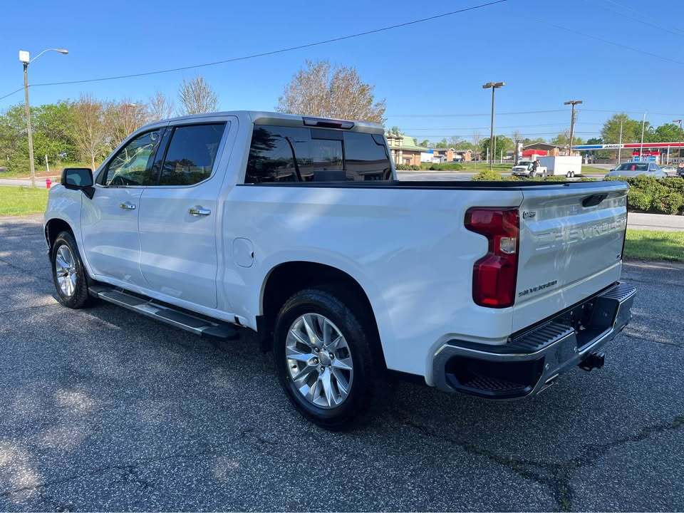 2021 Chevrolet silverado 1500 crew cab LTZ, photo 8 of 11