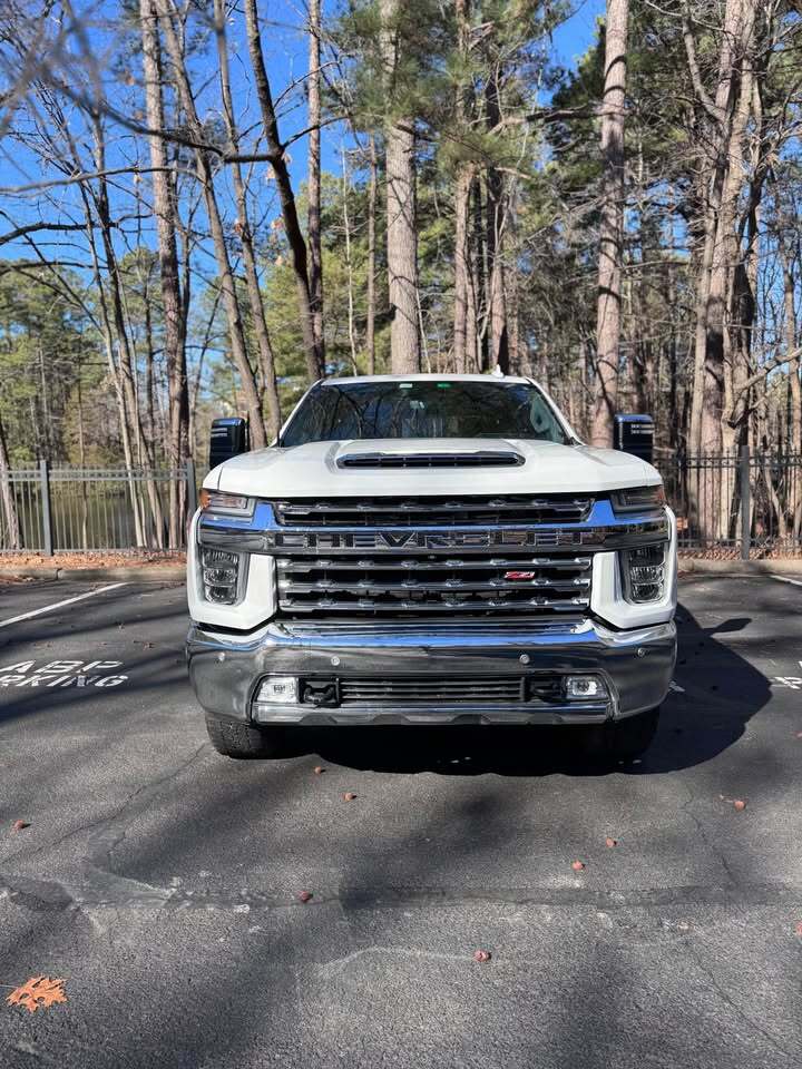 2022 Chevrolet Silverado 2500HD LTZ, photo 2 of 19