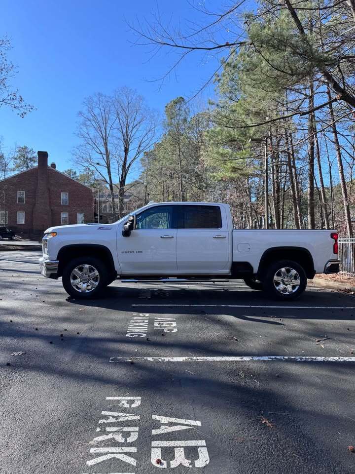 2022 Chevrolet Silverado 2500HD LTZ, photo 5 of 19