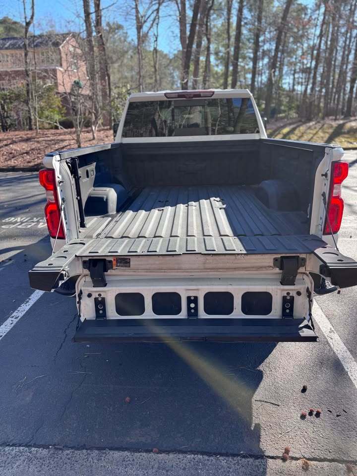 2022 Chevrolet Silverado 2500HD LTZ, photo 7 of 19