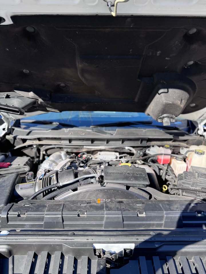 2022 Chevrolet Silverado 2500HD LTZ, photo 12 of 19