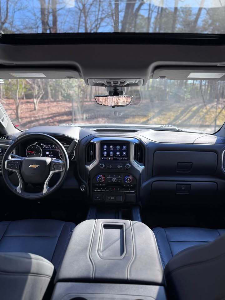 2022 Chevrolet Silverado 2500HD LTZ, photo 14 of 19