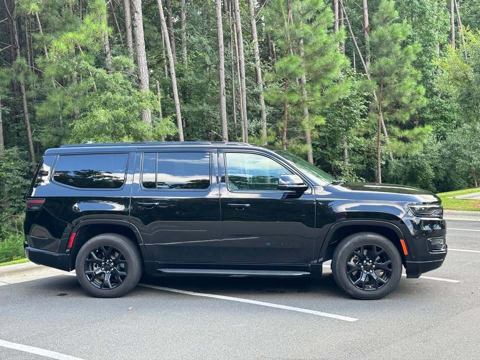 2023 Jeep wagoneer series II, photo 4 of 14