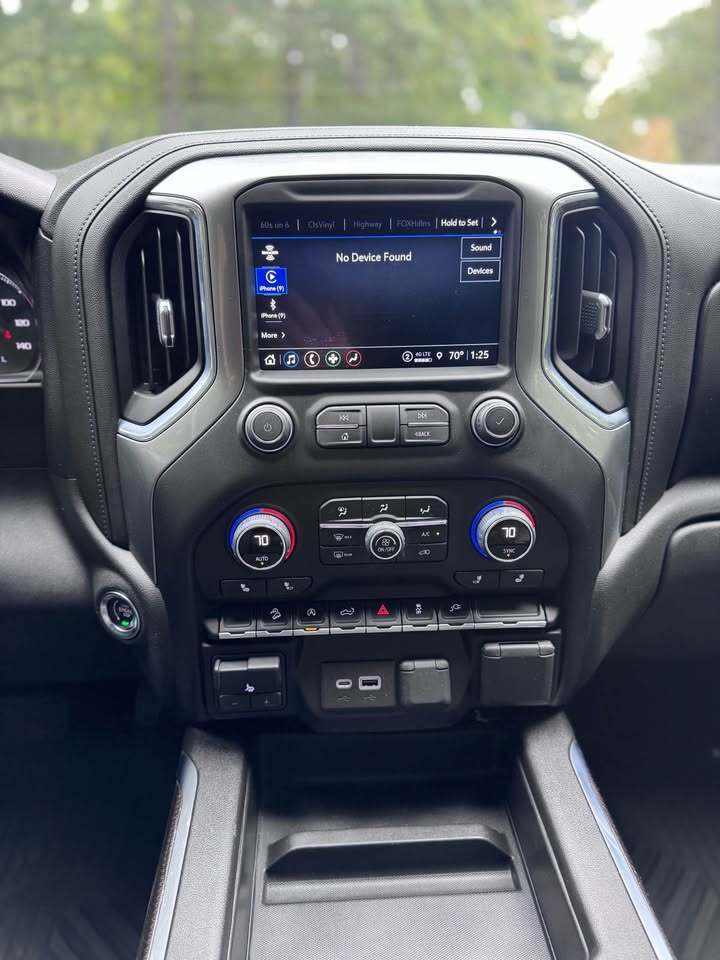 2021 Chevrolet Silverado 1500 LT Trail Boss, photo 14 of 18