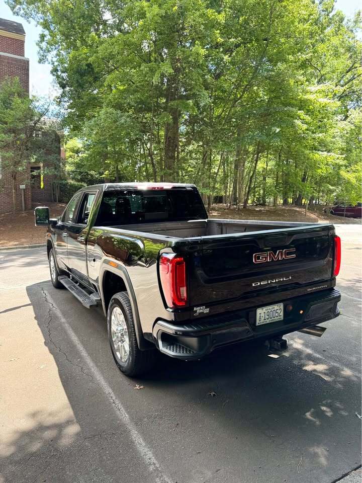 2022 GMC Sierra 2500 hd crew cab Denali, photo 4 of 18