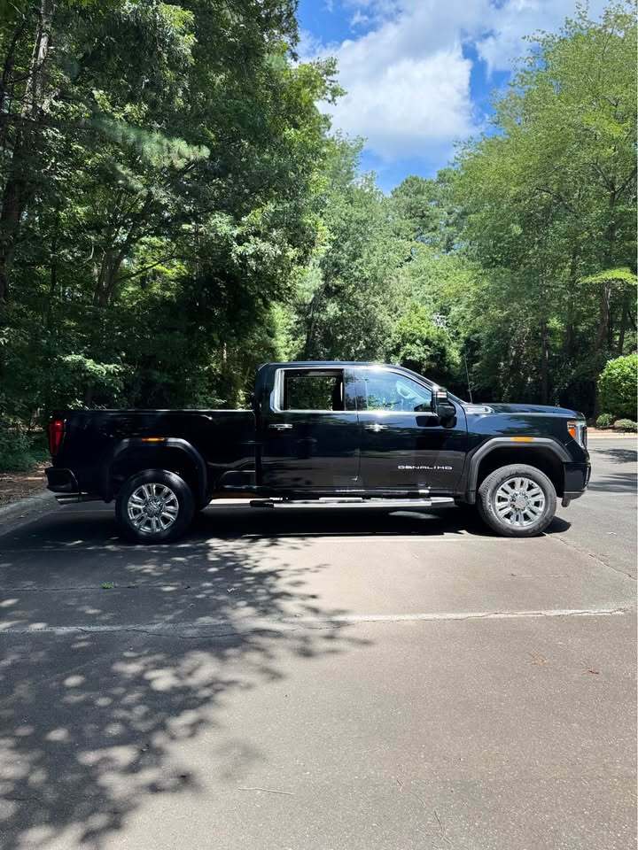 2022 GMC Sierra 2500 hd crew cab Denali, photo 7 of 18