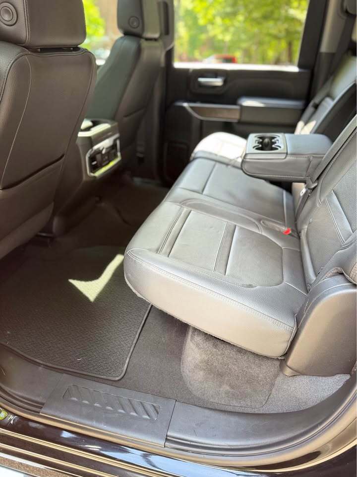 2022 GMC Sierra 2500 hd crew cab Denali, photo 12 of 18