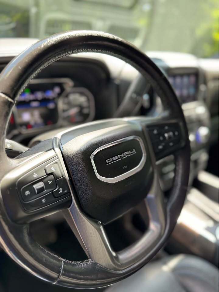 2022 GMC Sierra 2500 hd crew cab Denali, photo 18 of 18