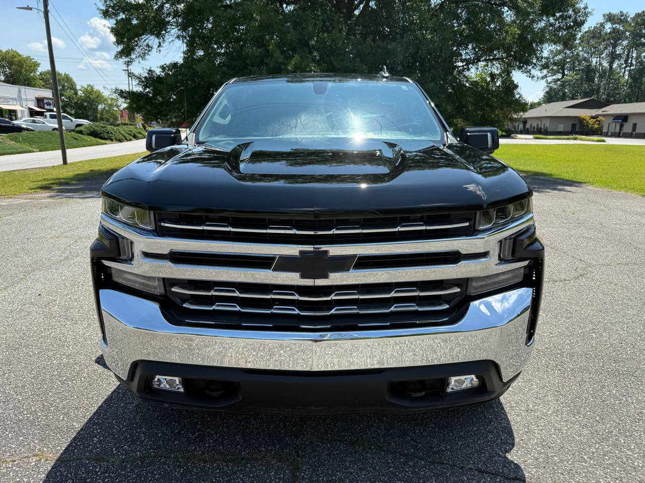 2021 Chevrolet Silverado 1500 LT 4WD Z71, photo 2 of 17