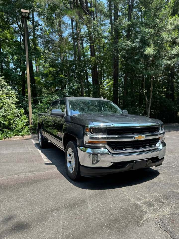2018 Chevrolet silverado 1500 crew cab LT, photo 4 of 20