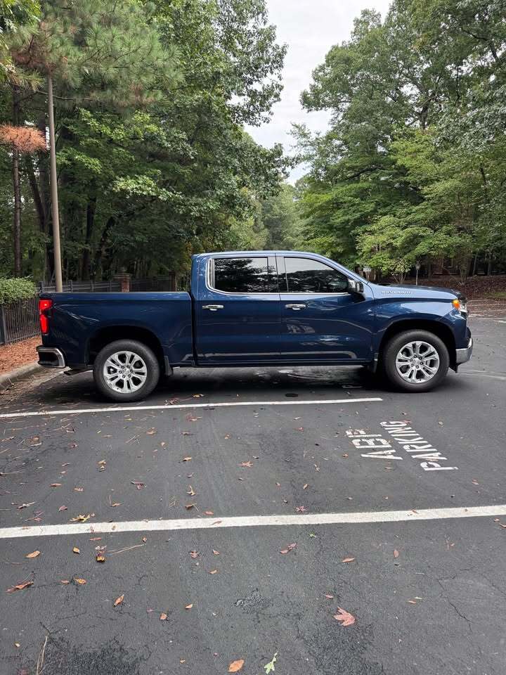 2023 Chevrolet Silverado 1500 LTZ, photo 4 of 14