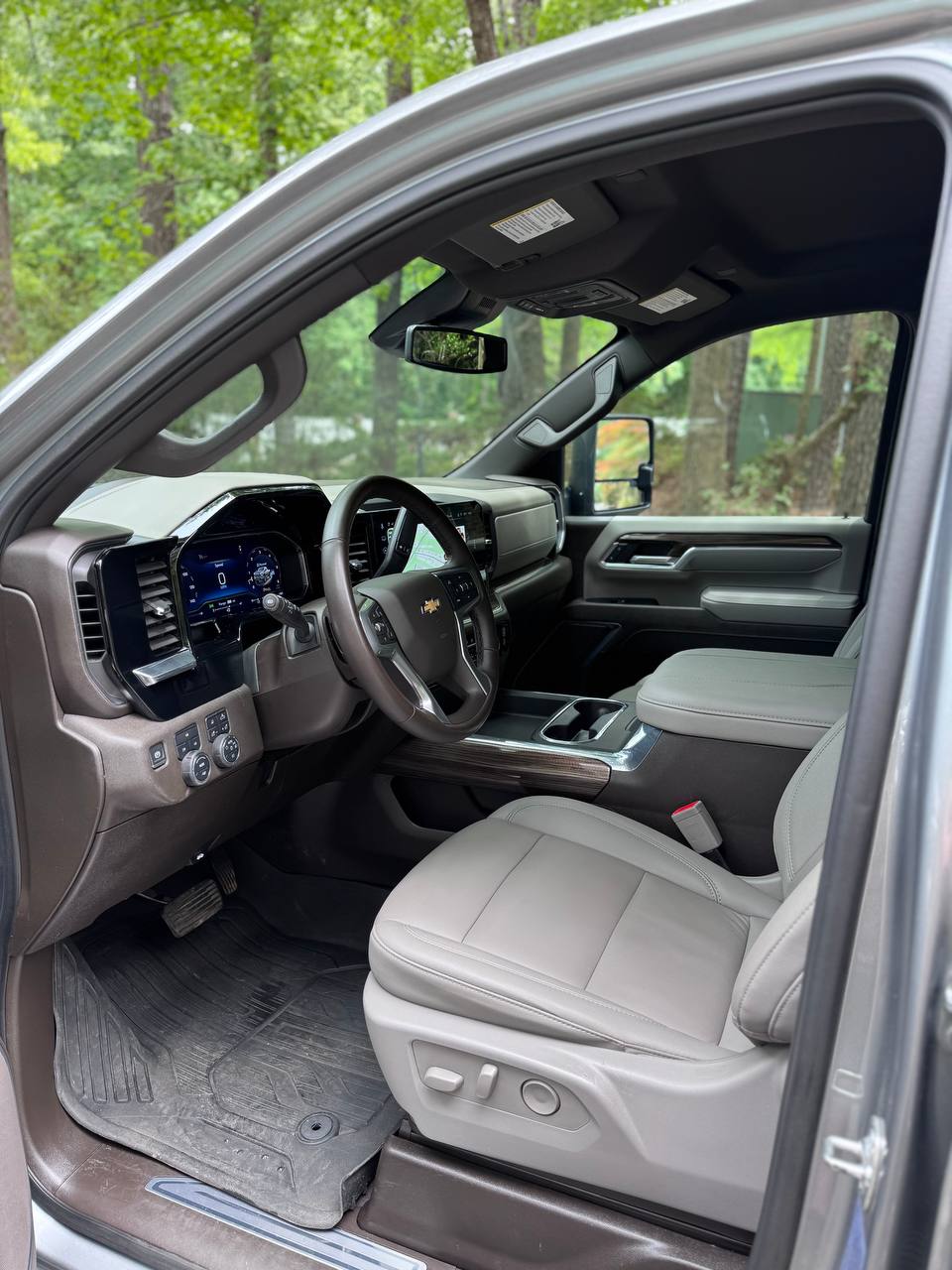2025 Chevrolet Silverado 2500HD LT, photo 9 of 19