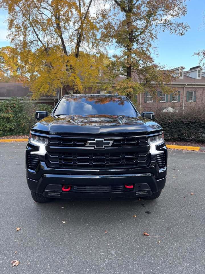 2023 Chevrolet Silverado 1500 RST, photo 2 of 18