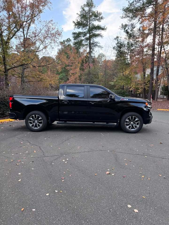 2023 Chevrolet Silverado 1500 RST, photo 12 of 18