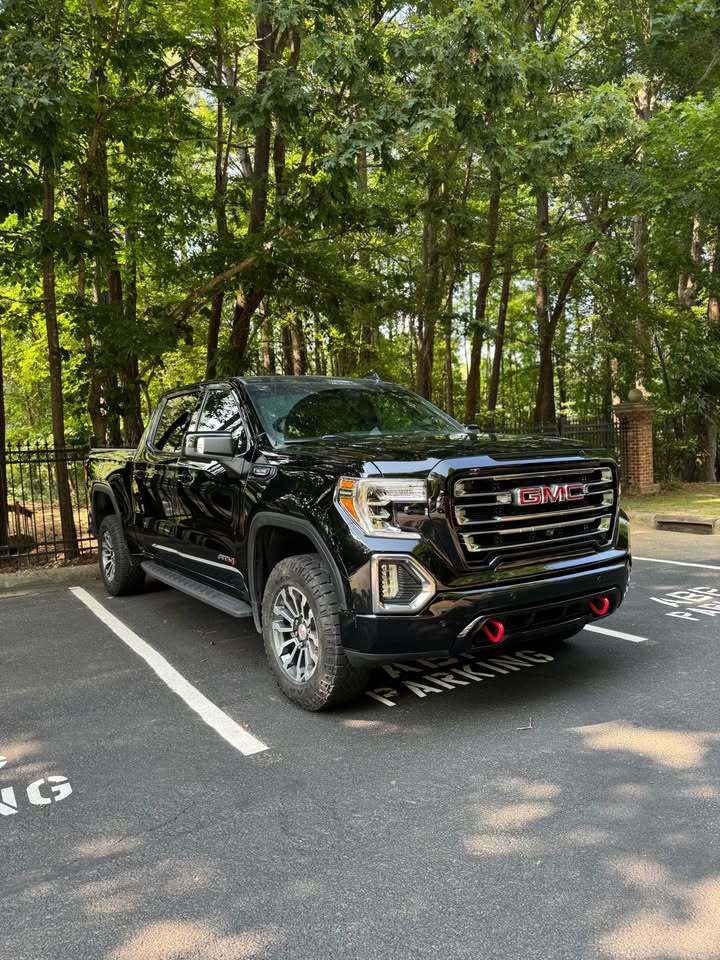 2021 GMC Sierra 1500 AT4 4WD — Duramax Diesel, photo 3 of 17