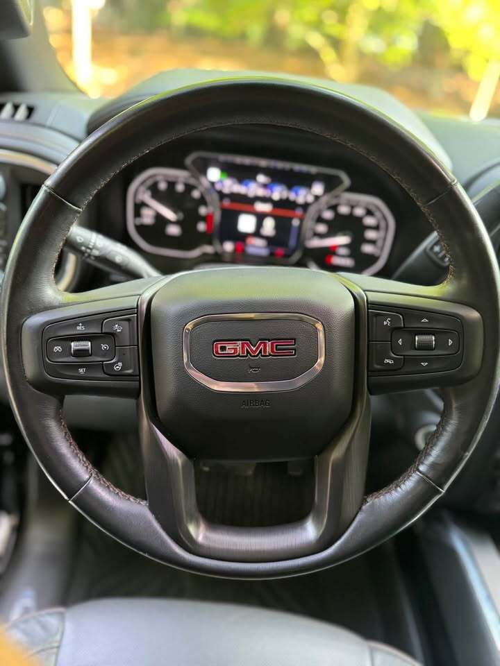 2021 GMC Sierra 1500 AT4 4WD — Duramax Diesel, photo 15 of 17