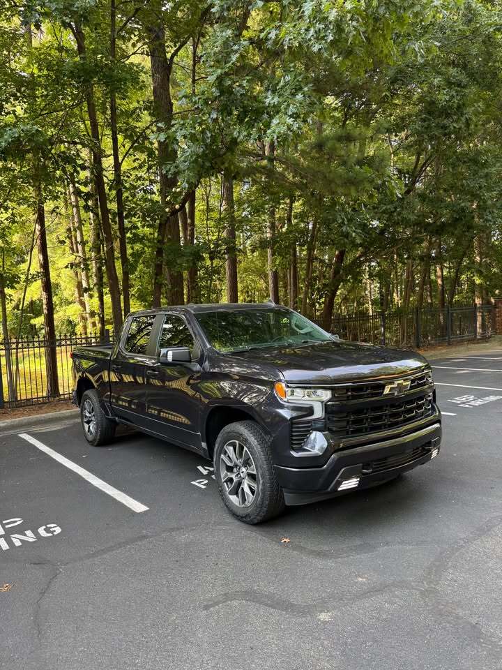 2022 Chevrolet Silverado 1500 RST 4WD, photo 3 of 16