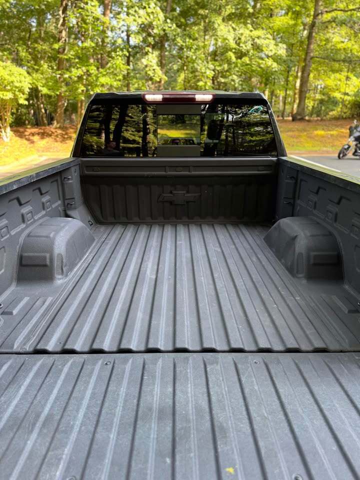 2022 Chevrolet Silverado 1500 RST 4WD, photo 5 of 16