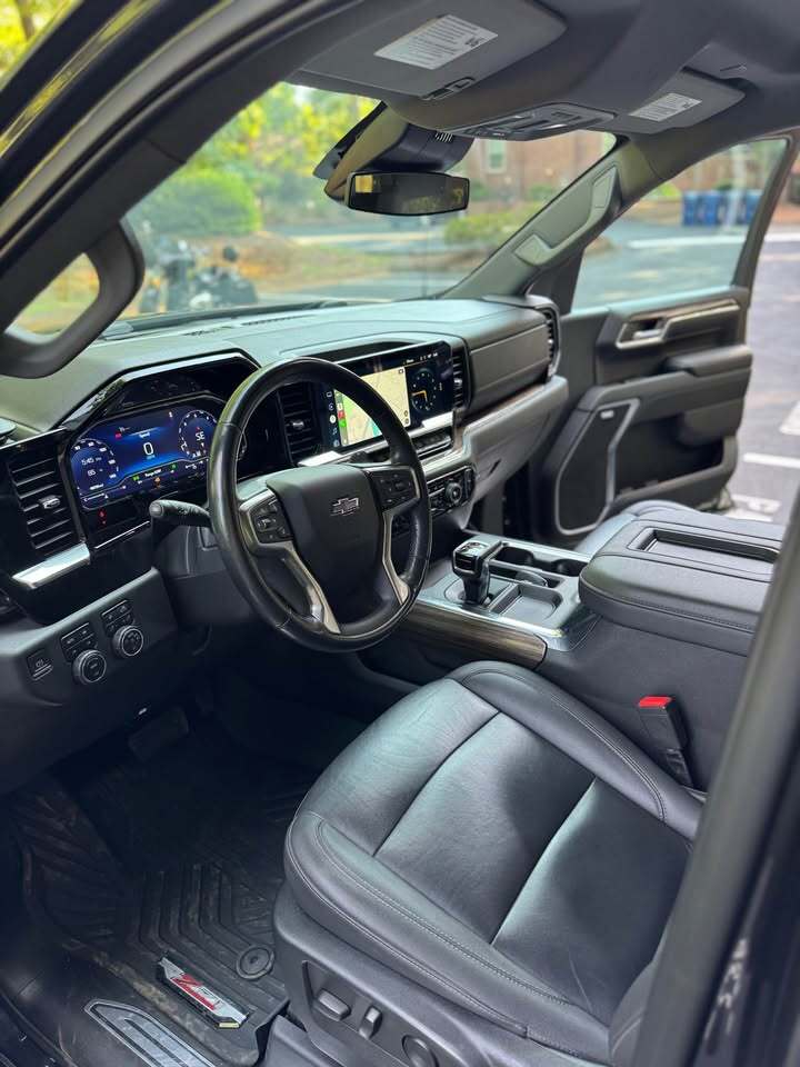 2022 Chevrolet Silverado 1500 RST 4WD, photo 11 of 16