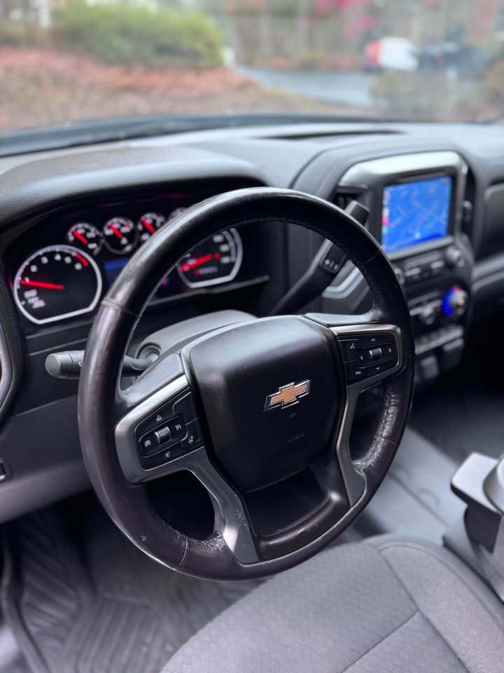 2021 Chevrolet silverado 1500 LT Pickup 6 1/2 ft, photo 7 of 16