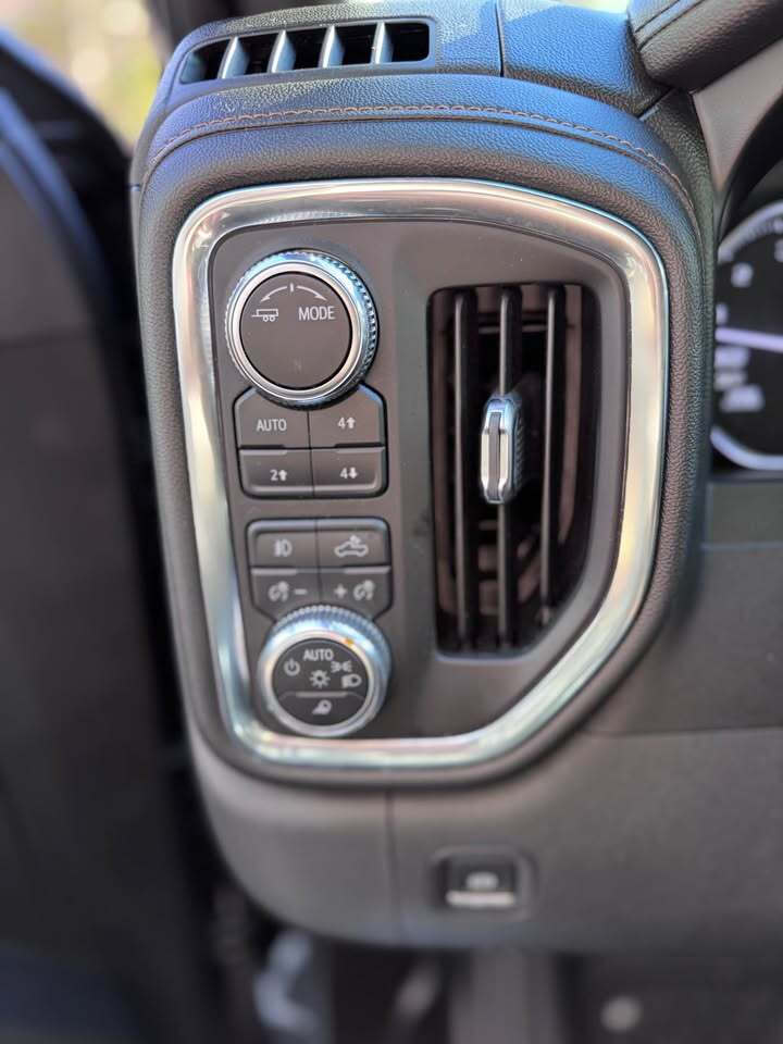 2021 GMC Sierra 1500 AT4, photo 14 of 19
