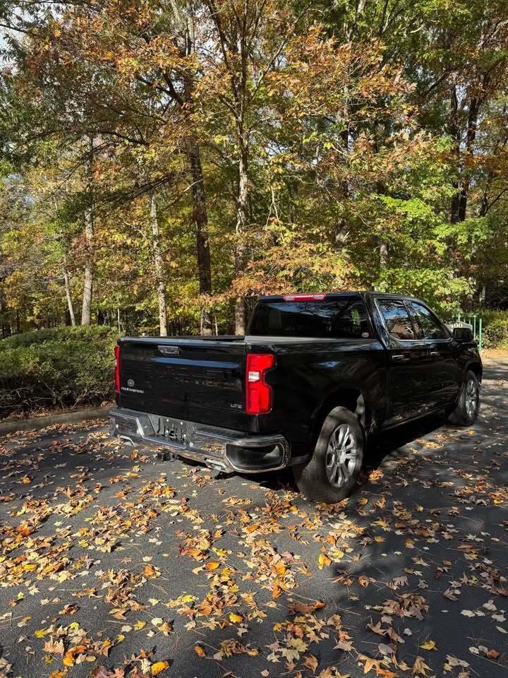 2023 Chevrolet silverado 1500 LTZ, photo 3 of 12