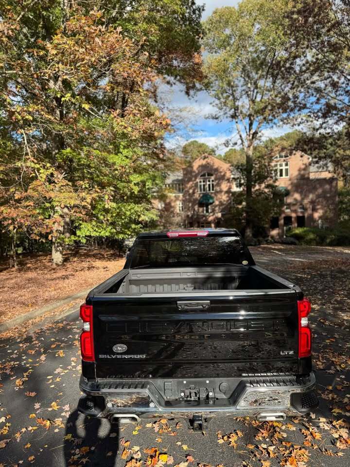 2023 Chevrolet silverado 1500 LTZ, photo 4 of 12