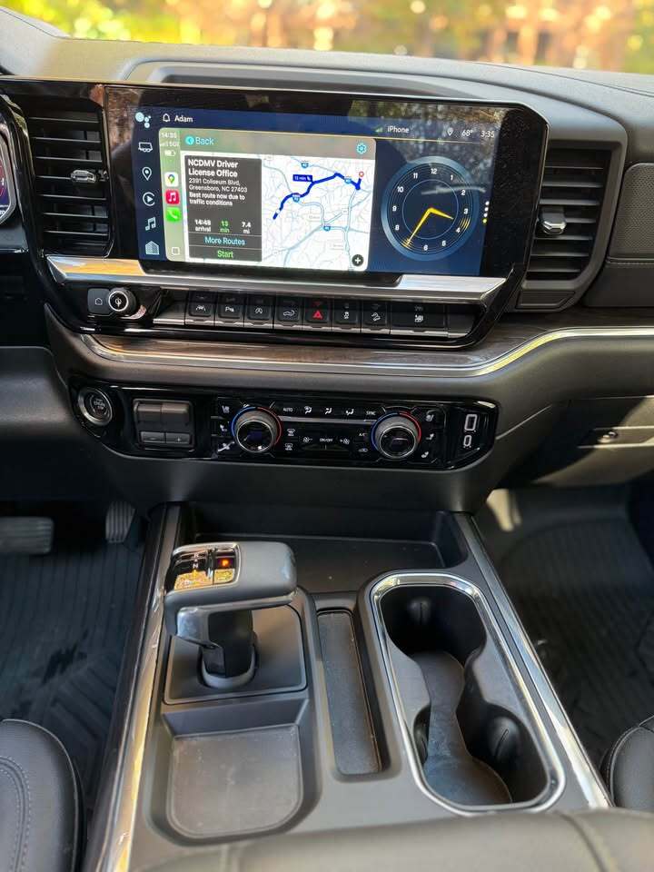2023 Chevrolet silverado 1500 LTZ, photo 9 of 12