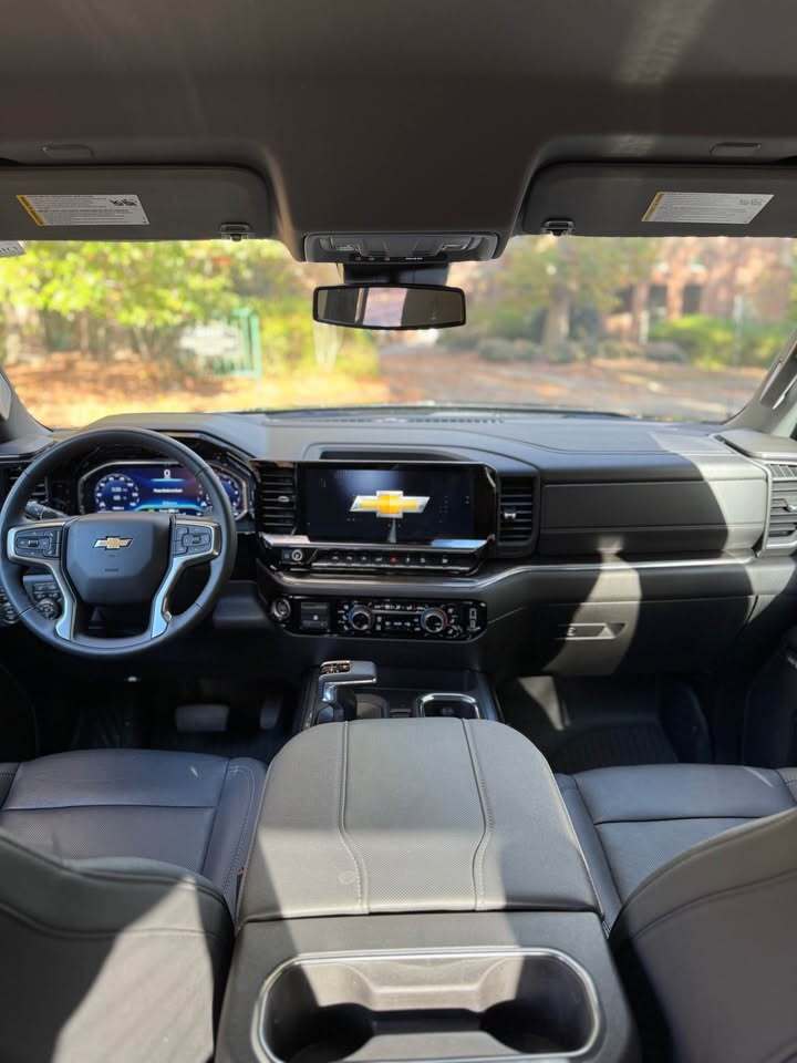 2023 Chevrolet silverado 1500 LTZ, photo 10 of 12