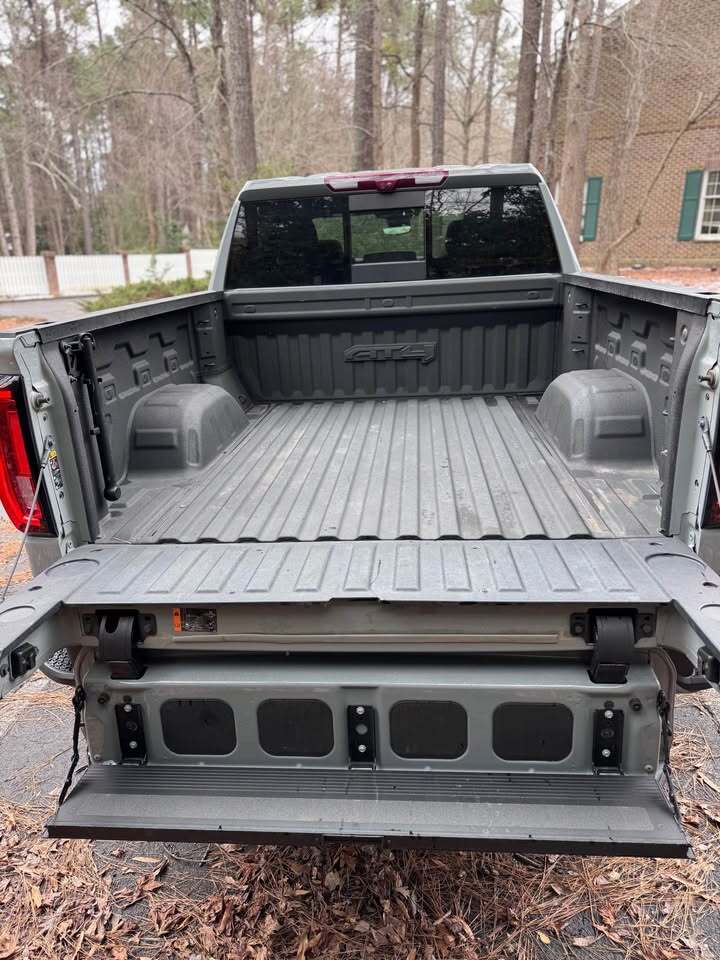 2024 GMC Sierra 1500 AT4, photo 6 of 19