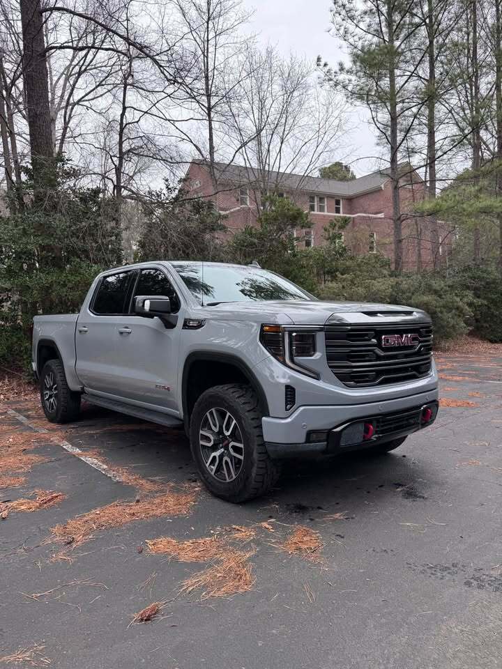 2024 GMC Sierra 1500 AT4, photo 9 of 19