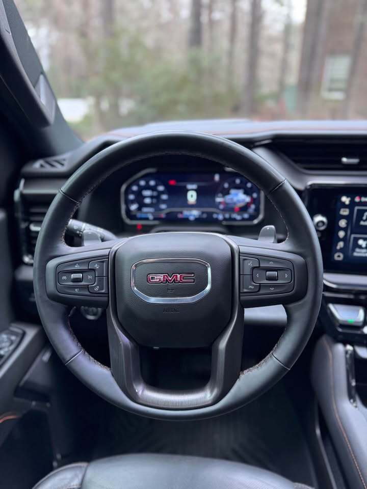2024 GMC Sierra 1500 AT4, photo 12 of 19