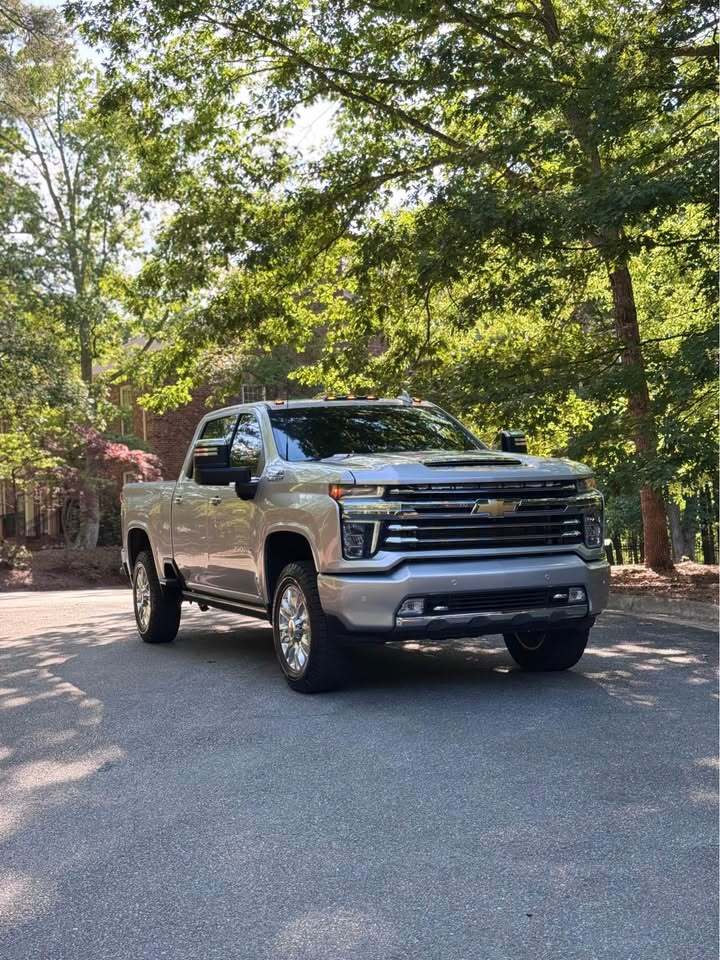 2022 Chevrolet Silverado 2500HD High Country, photo 3 of 20