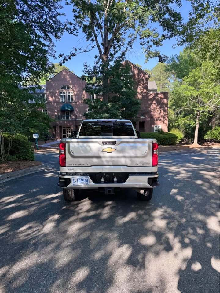 2022 Chevrolet Silverado 2500HD High Country, photo 7 of 20