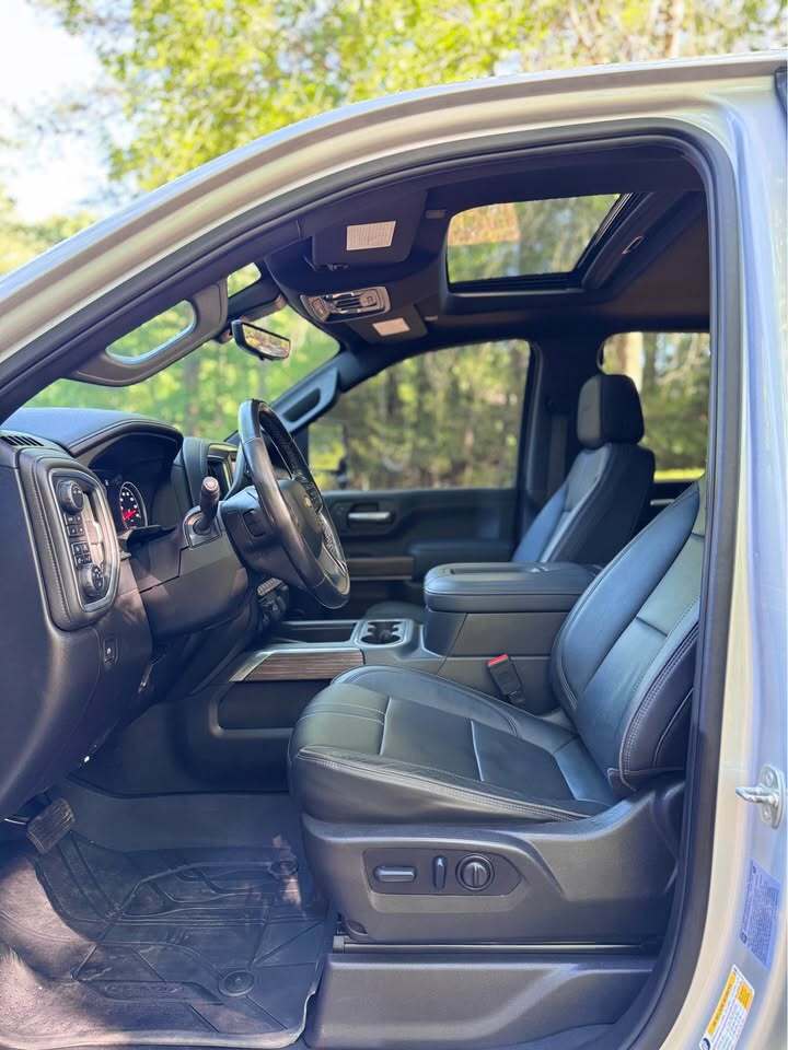 2022 Chevrolet Silverado 2500HD High Country, photo 11 of 20