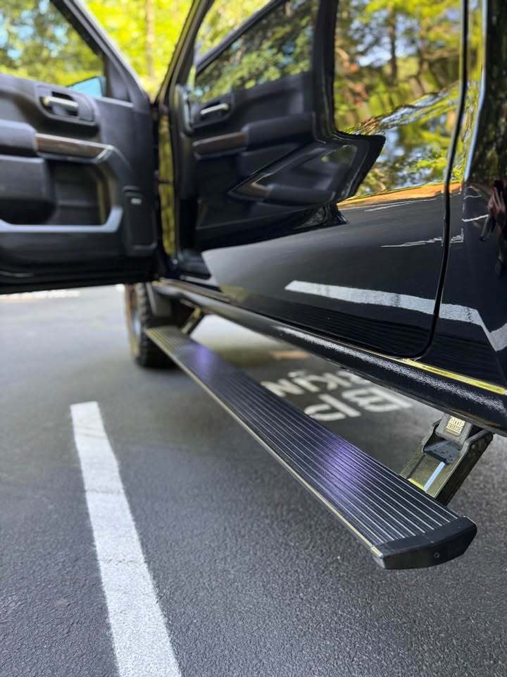 2019 Chevrolet Silverado 1500 RST — Lifted 4x4, photo 12 of 17