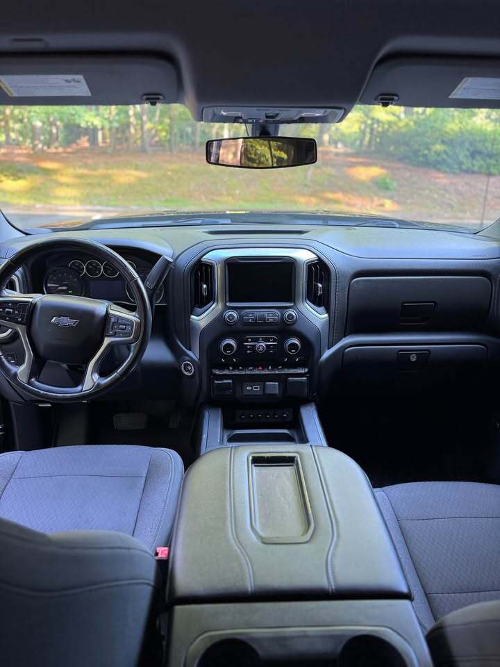 2019 Chevrolet Silverado 1500 RST — Lifted 4x4, photo 14 of 17