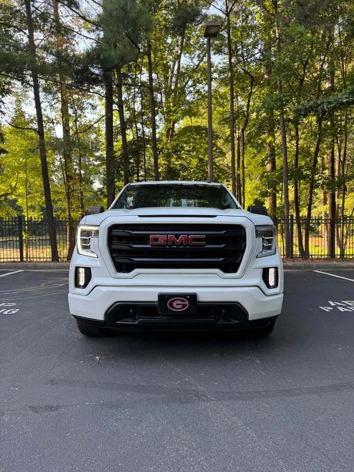 2022 GMC Sierra 1500 Elevation, photo 4 of 17