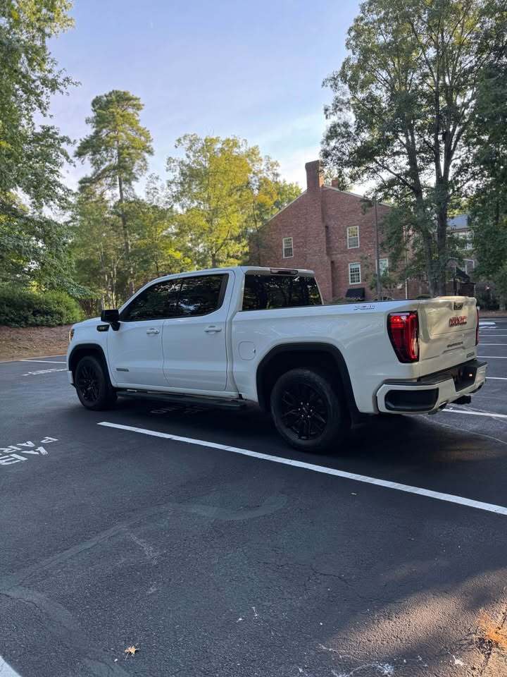 2022 GMC Sierra 1500 Elevation, photo 16 of 17