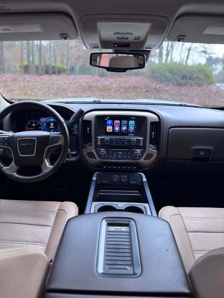 2017 GMC Sierra 1500 Denali, photo 9 of 16