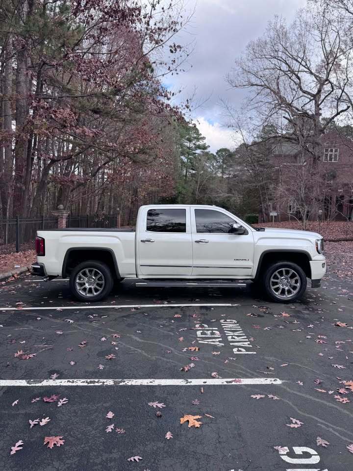2017 GMC Sierra 1500 Denali, photo 11 of 16