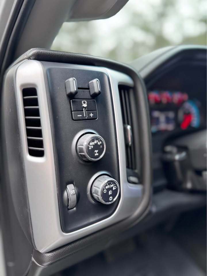 2017 GMC Sierra 1500 SLT, photo 8 of 19