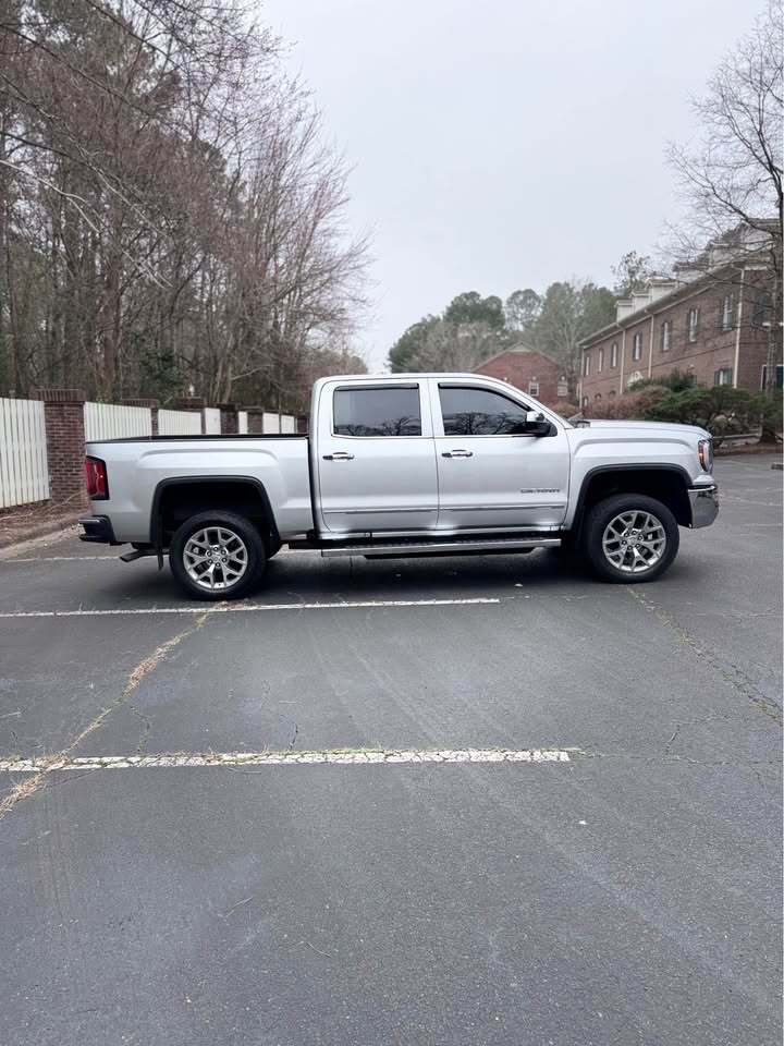 2017 GMC Sierra 1500 SLT, photo 11 of 19