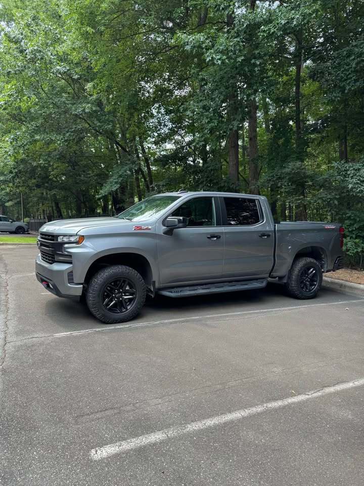 2021 CHEVROLET SILVERADO K1500 TRAIL BOSS, photo 3 of 17
