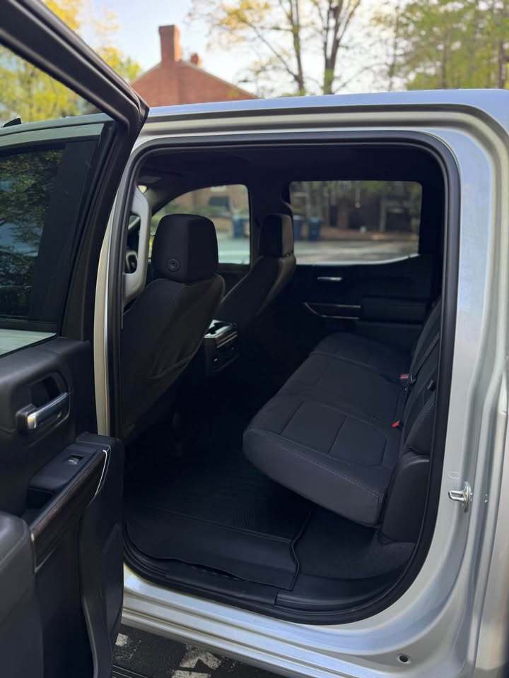 2022 Chevrolet silverado 1500 crew cab RST, photo 4 of 11