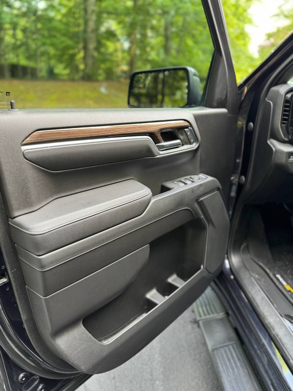 2022 Chevrolet Silverado 1500 RST, photo 12 of 21