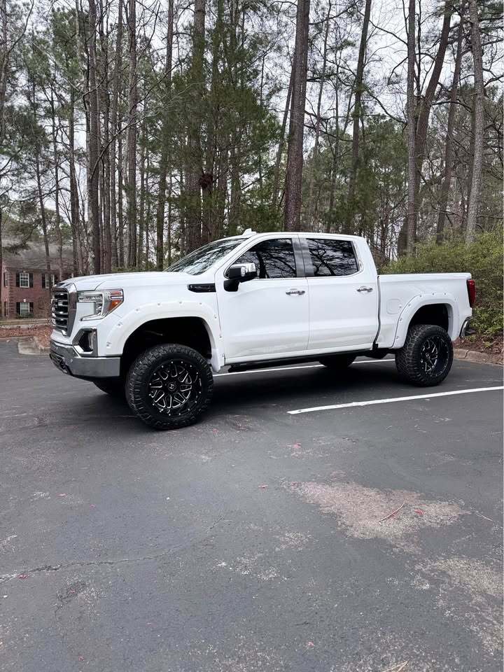 2019 GMC Sierra 1500 SLT| 6” Lift, photo 3 of 20