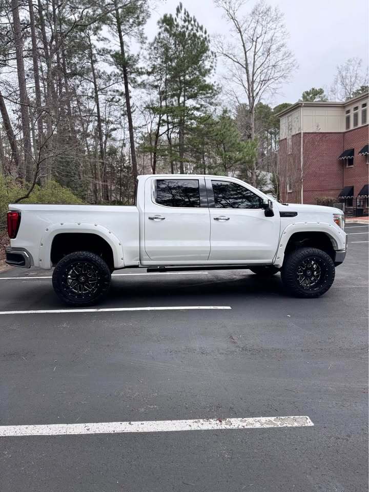 2019 GMC Sierra 1500 SLT| 6” Lift, photo 7 of 20